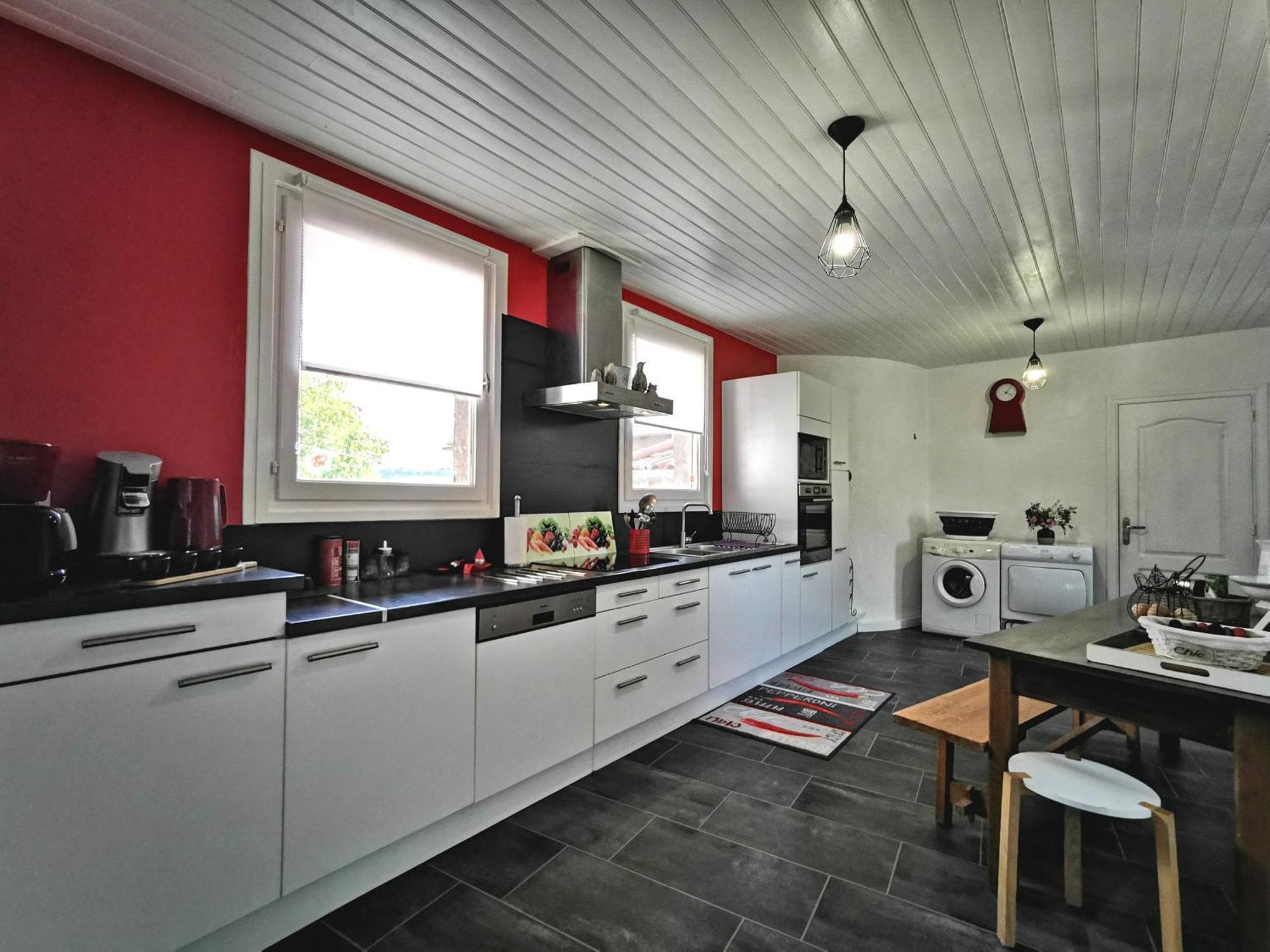 Grande Maison Au Coeur D'Un Village Historique Avec Terrasse Et Wifi Inclus - Fr-1-582-308 Saint-Vidal Exterior photo
